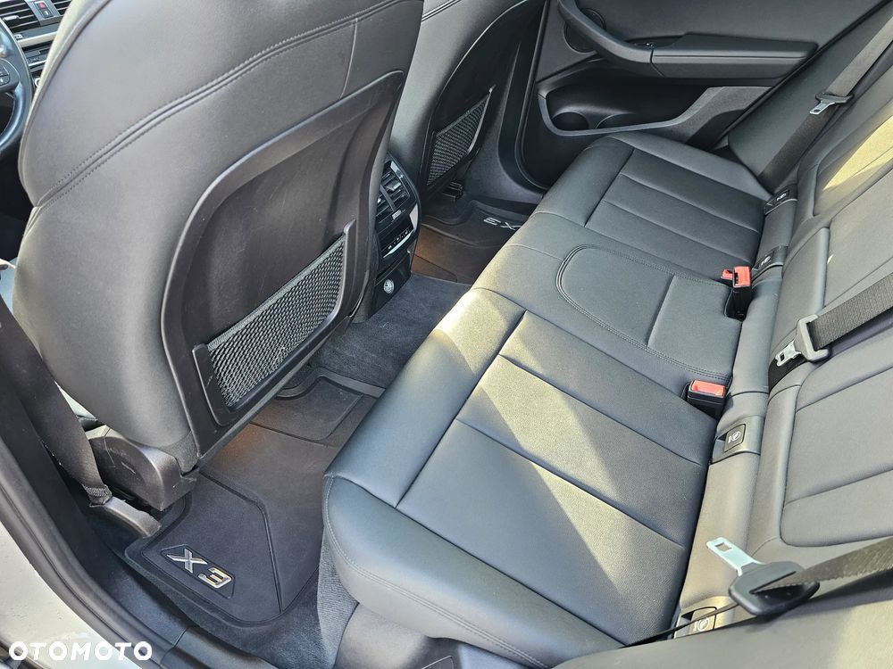 BMW X3 xDrive30i xLine - 16