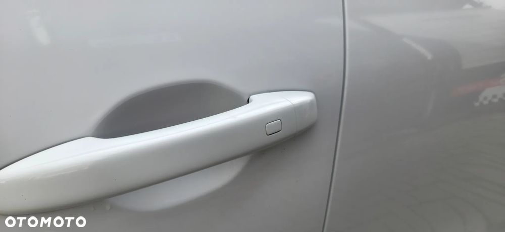 Renault Clio TCe 100 BUSINESS EDITION - 26