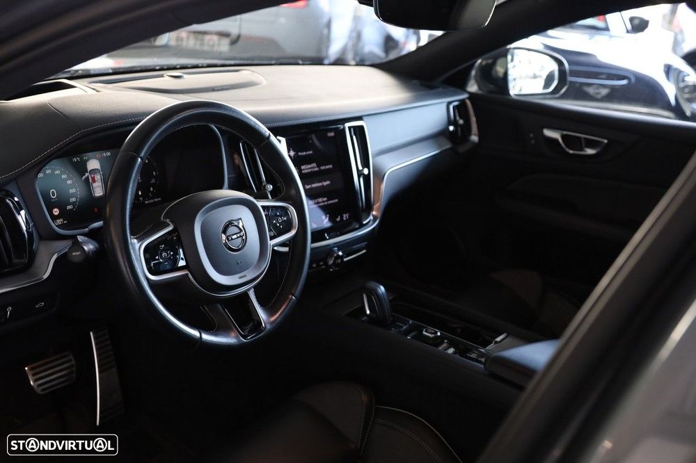 Volvo V60 2.0 B4 R-Design Geartronic - 10