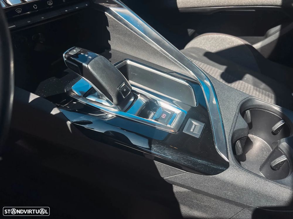 Peugeot 5008 1.5 BlueHDi Allure Pack EAT8 - 11