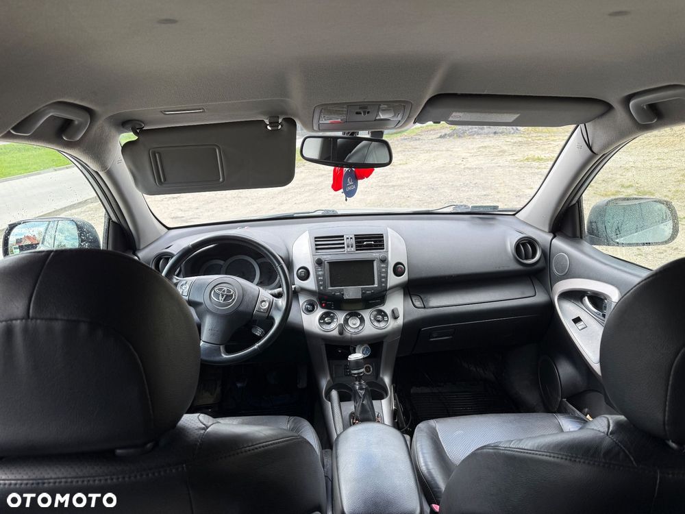 Toyota RAV4 2.2 D-4D Luna - 10