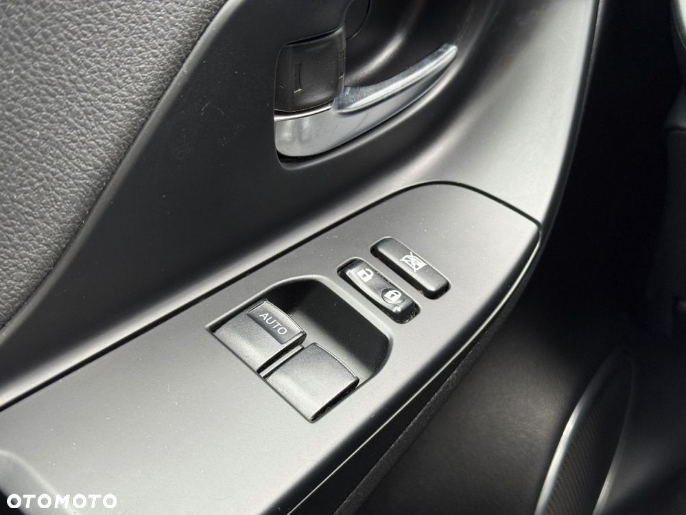 Toyota Yaris 1.5 20th Anniversary - 30
