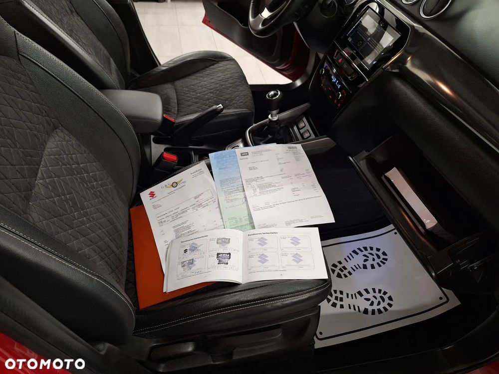 Suzuki Vitara 1.4 Boosterjet mHEV Premium Plus 4WD - 38