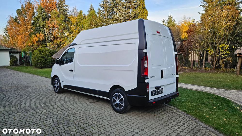 Renault TRAFIC - 9
