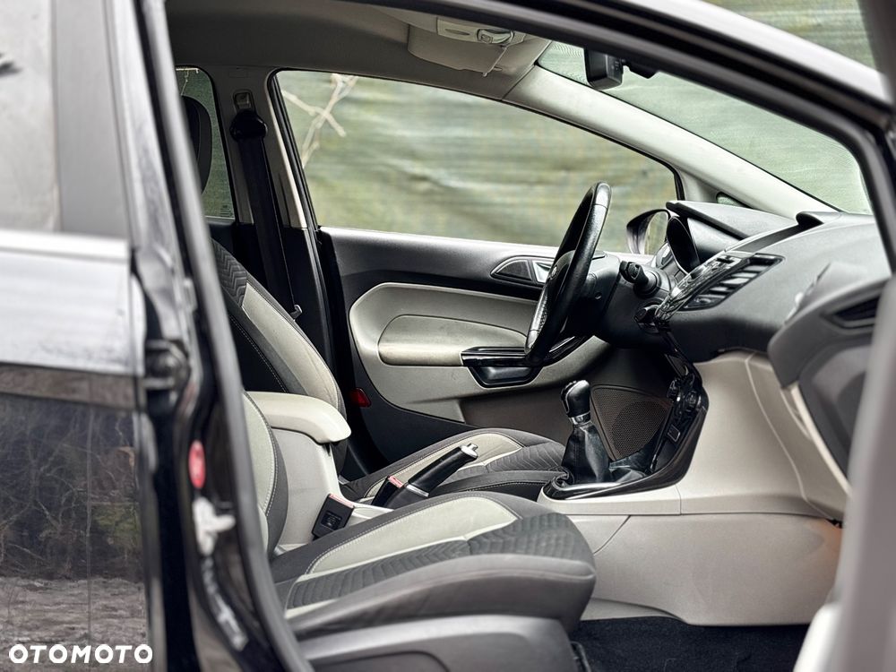 Ford Fiesta 1.0 EcoBoost Titanium - 20