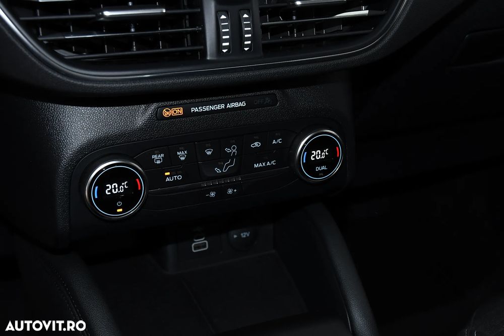 Ford Kuga 2.5 Duratec FHEV TITANIUM - 21