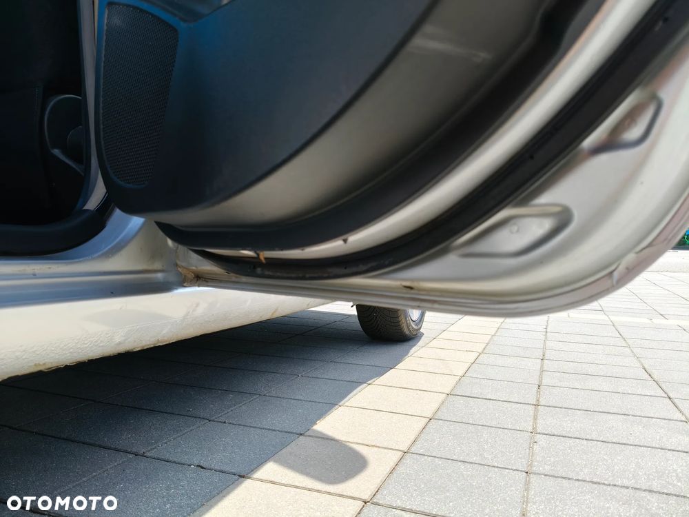 Toyota Yaris 1.4 D-4D Luna A/C - 22