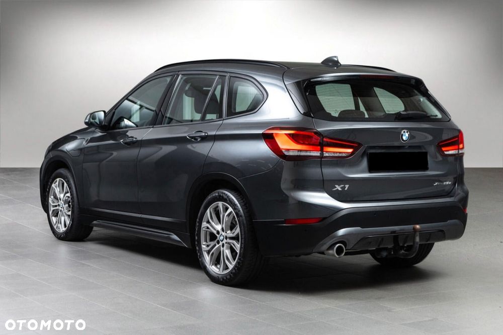 BMW X1 xDrive25e Sport Line - 4