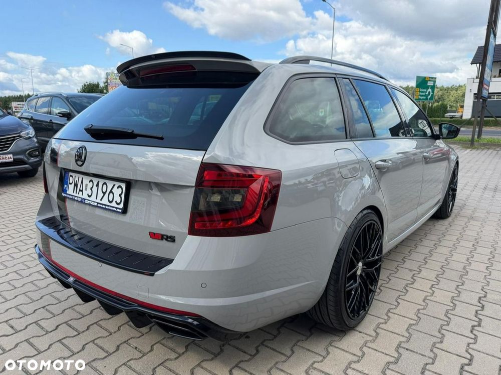 Skoda Octavia 2.0 TDI DSG RS - 5