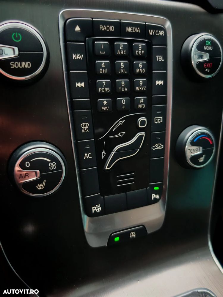 Volvo V40 Cross Country D2 - 14