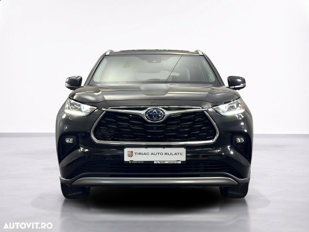 TOYOTA Highlander 2023 — imagine 8