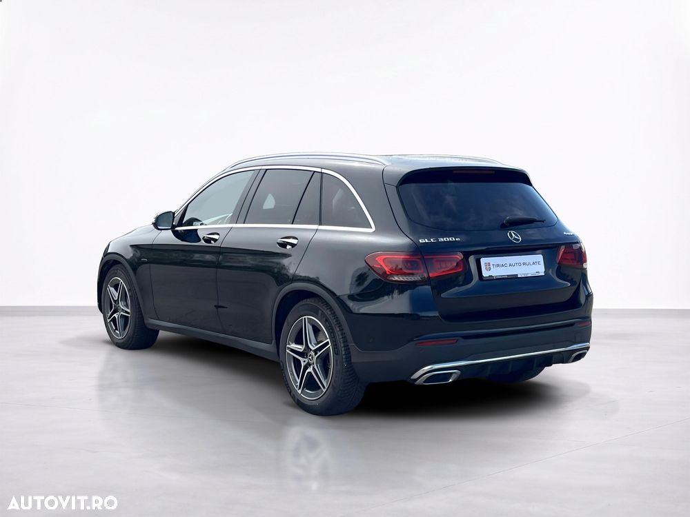 Mercedes-Benz GLC 300 4MATIC - 4