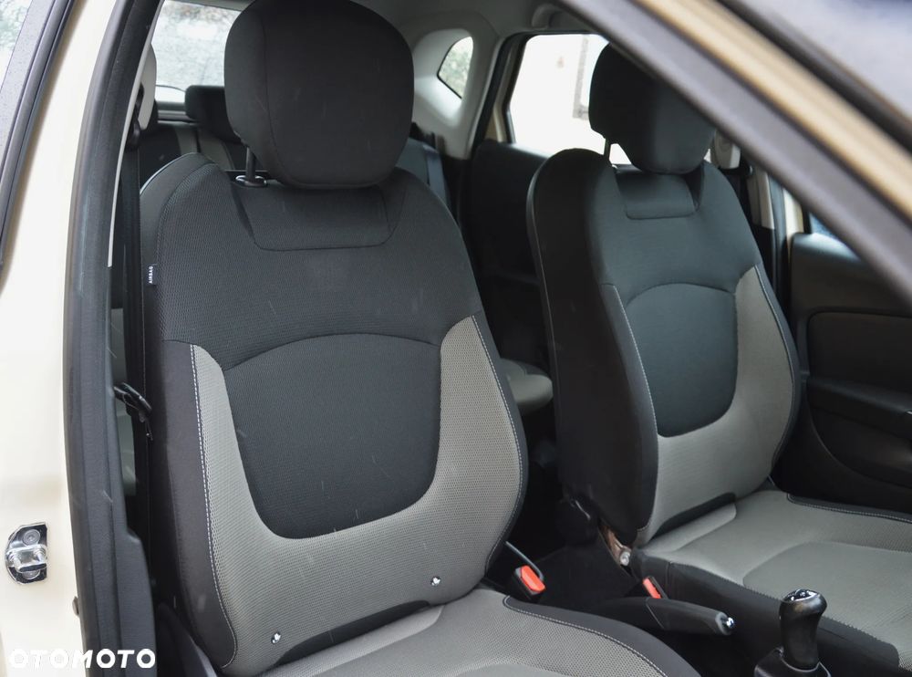 Renault Captur - 24