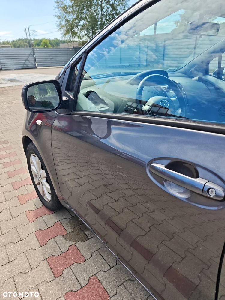 Toyota Yaris 1.0 Luna A/C - 9