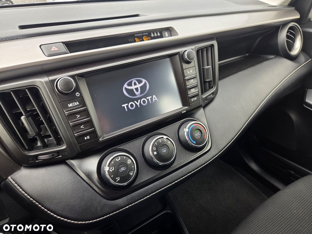 Toyota RAV4 2.0 D-4D Premium 4x2 - 37