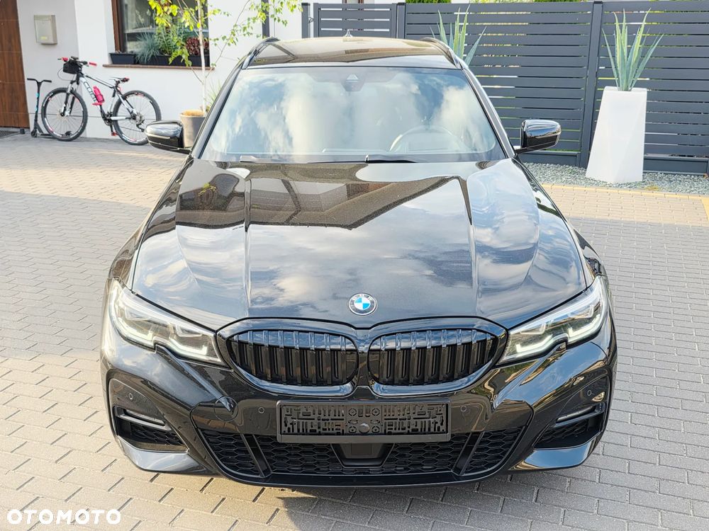 BMW Seria 3 320d Edition M Sport Shadow - 12