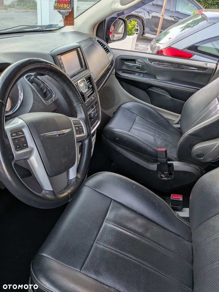 Chrysler Town & Country 3.6 Touring - 2