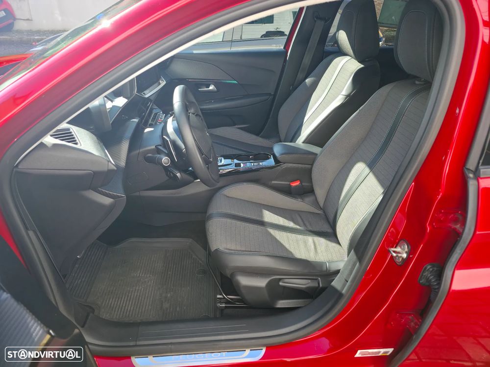 Peugeot 208 PureTech 100 EAT8 Allure Pack - 11