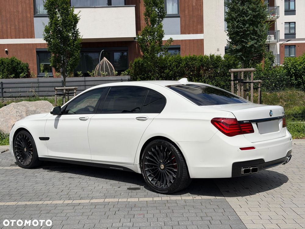 BMW Seria 7 - 8