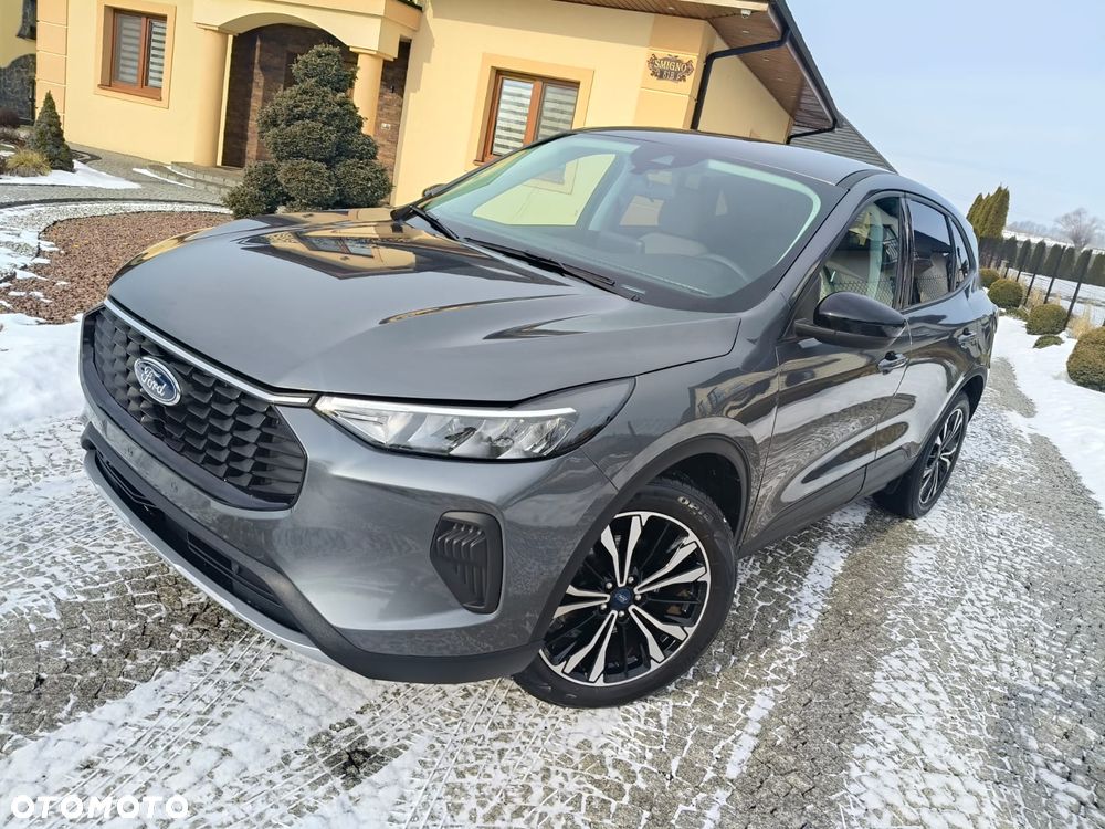 Ford Kuga 1.5 EcoBoost ST-LINE - 1