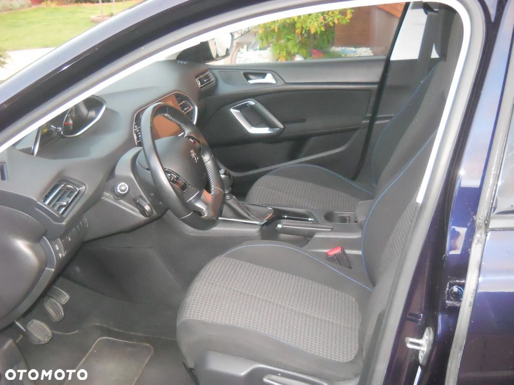 Peugeot 308 2020 photo 5