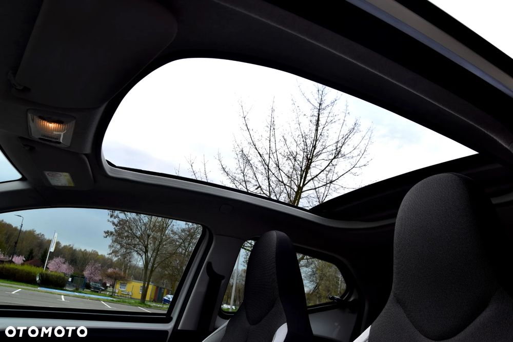 Toyota Aygo x-play - 23