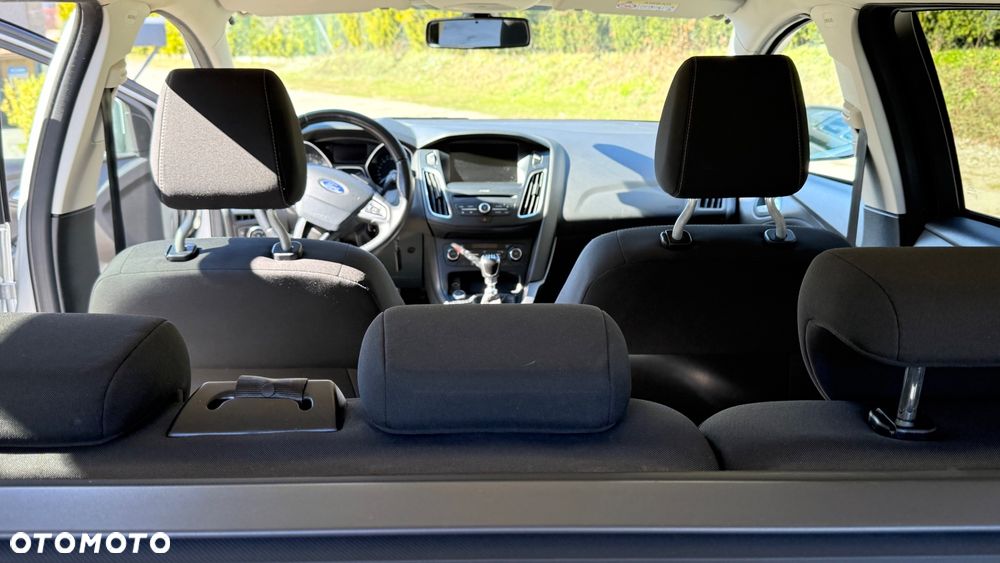 Ford Focus 1.5 TDCi SYNC Edition ASS - 4