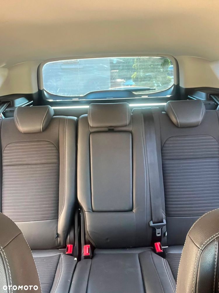 Ford Kuga 1.5 EcoBoost 4x4 Titanium - 9