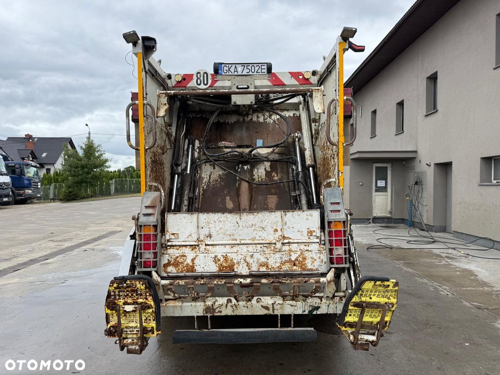 Renault MIDLUM 220 - 7