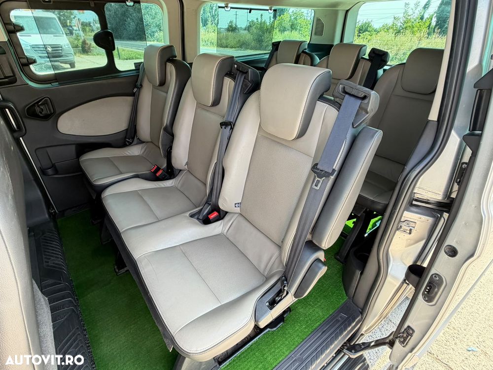 Ford Tourneo Custom - 4