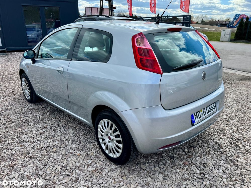 Fiat Grande Punto - 14