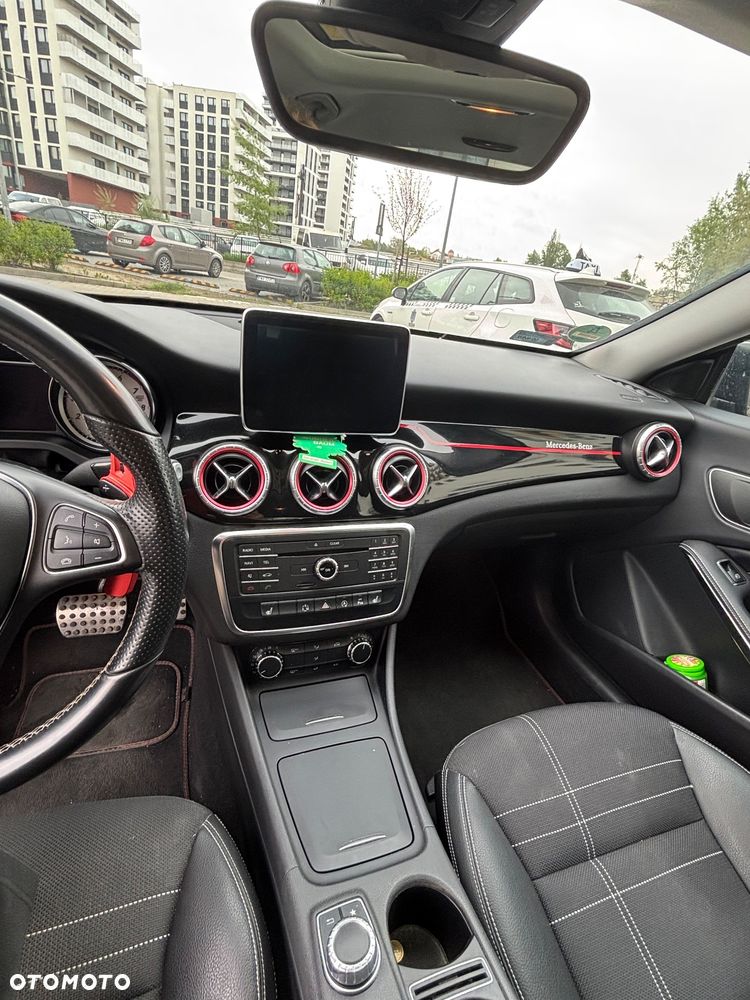 Mercedes-Benz CLA 250 4-Matic Sport - 17