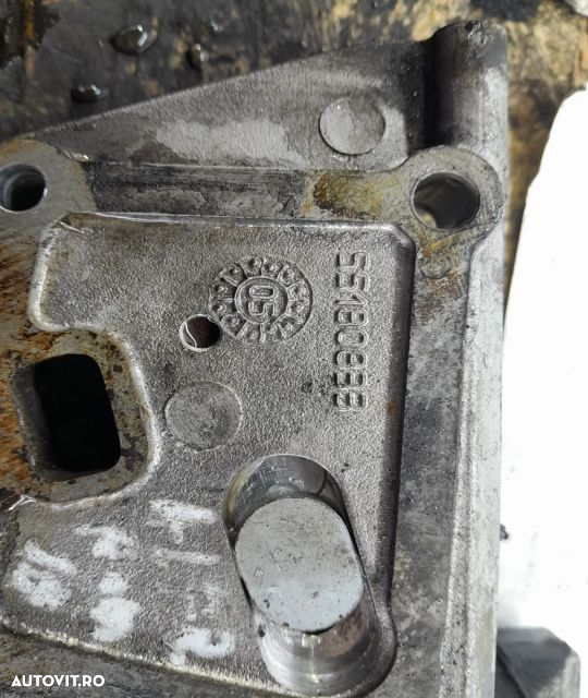 Suport pompa inalta 1.9 m-jet 55180833 Alfa Romeo GT 937 seria - 2