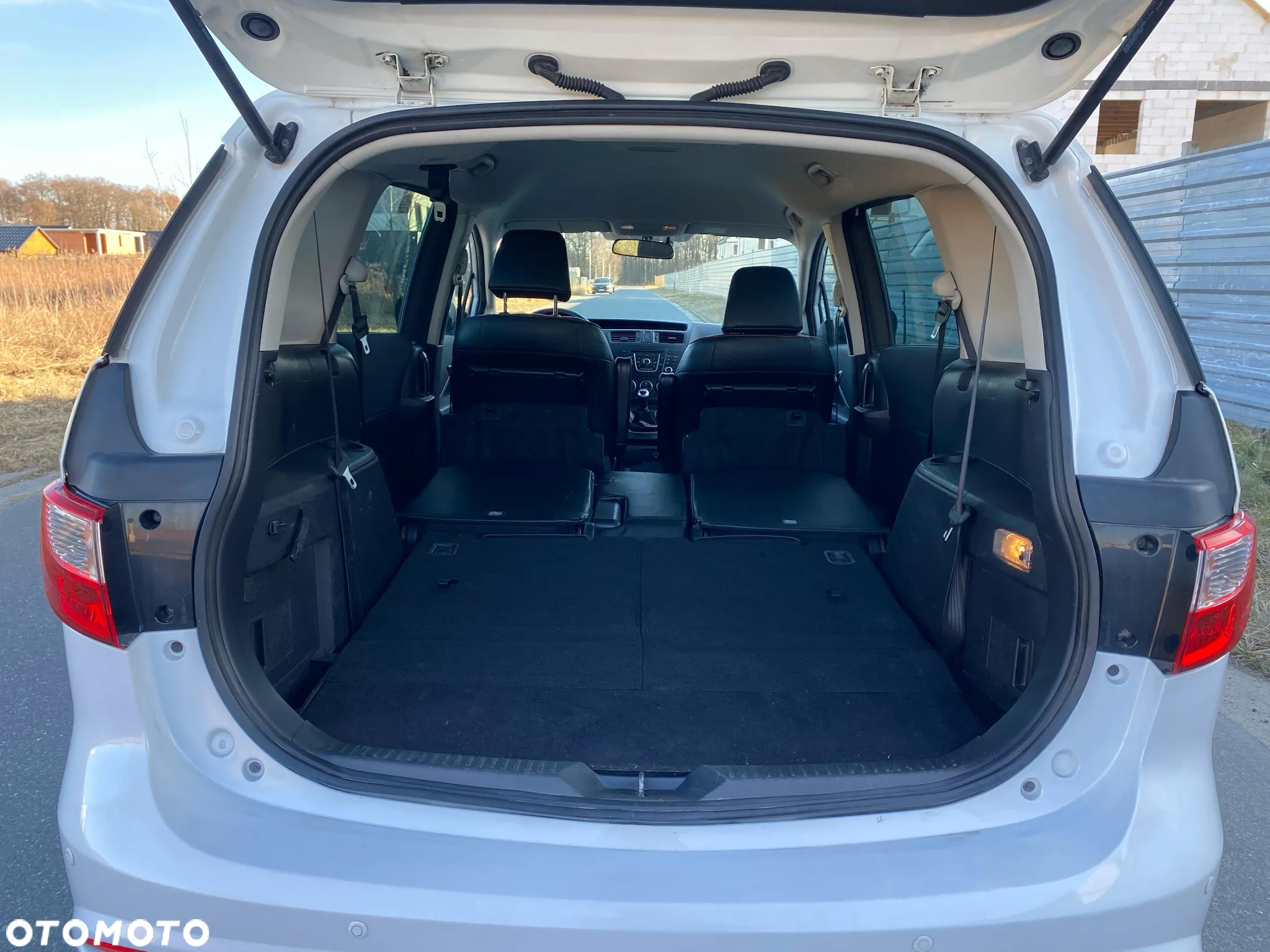 Mazda 5 - 19