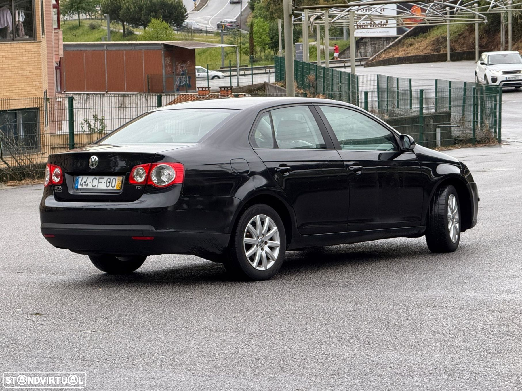 VW Jetta 1.9 TDi Confortline - 6