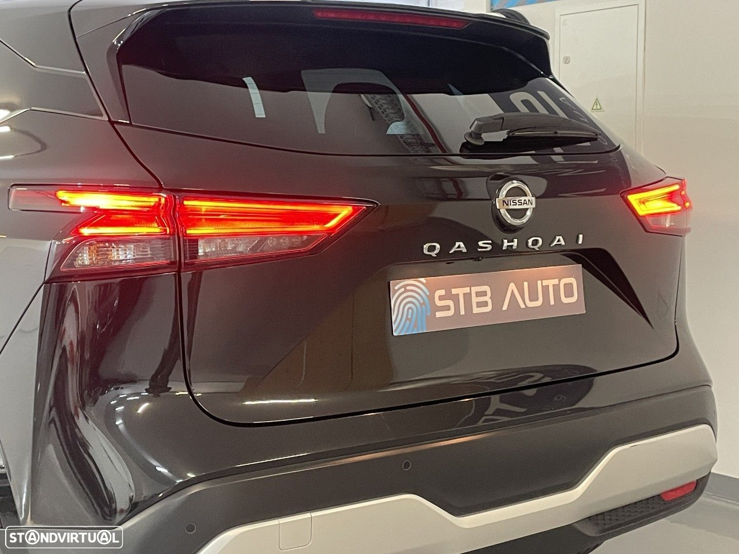 Nissan Qashqai 1.3 DIG-T N-Connecta LED Xtronic - 11