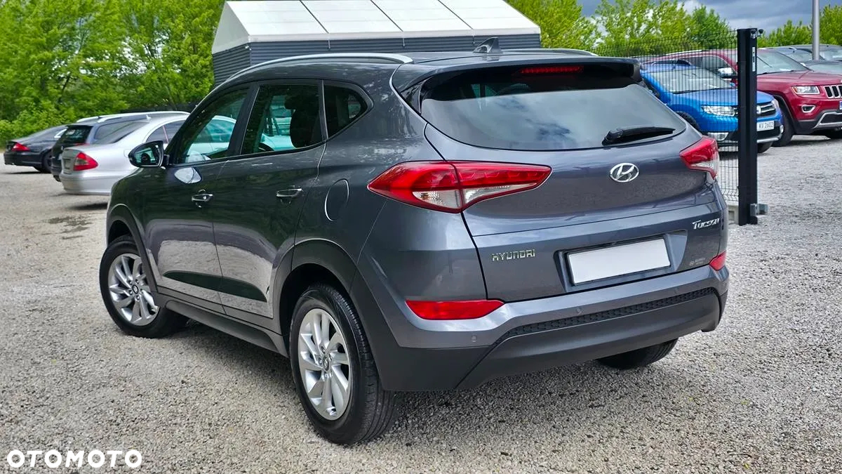 Hyundai Tucson - 16