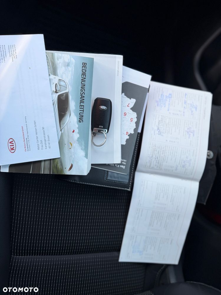 Kia Sportage 1.7 CRDI 2WD Dream-Team Edition - 13