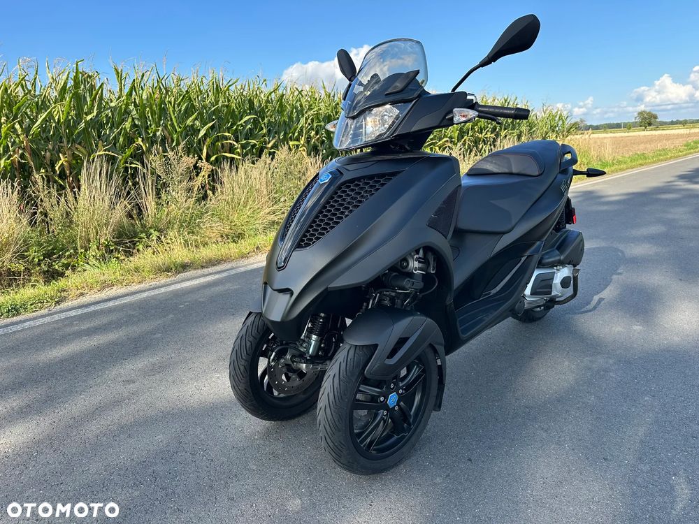 Piaggio MP-3 - 14