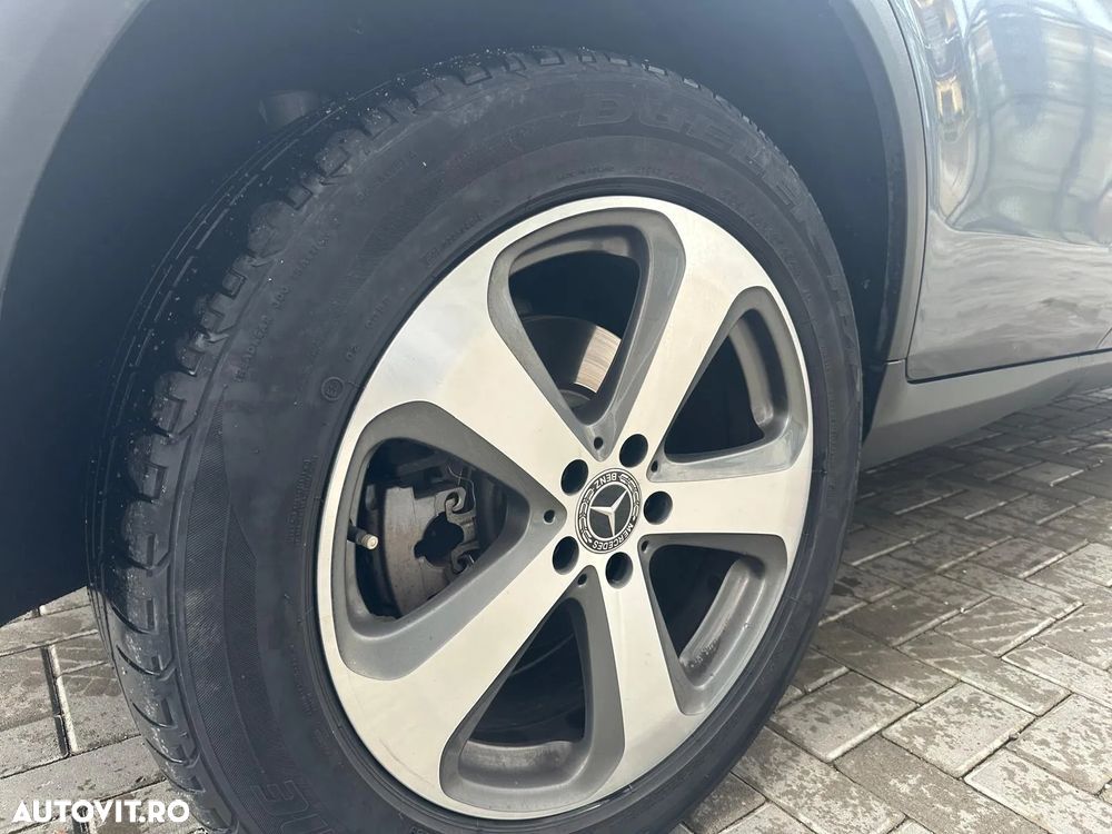 Mercedes-Benz GLC 300 4MATIC - 20