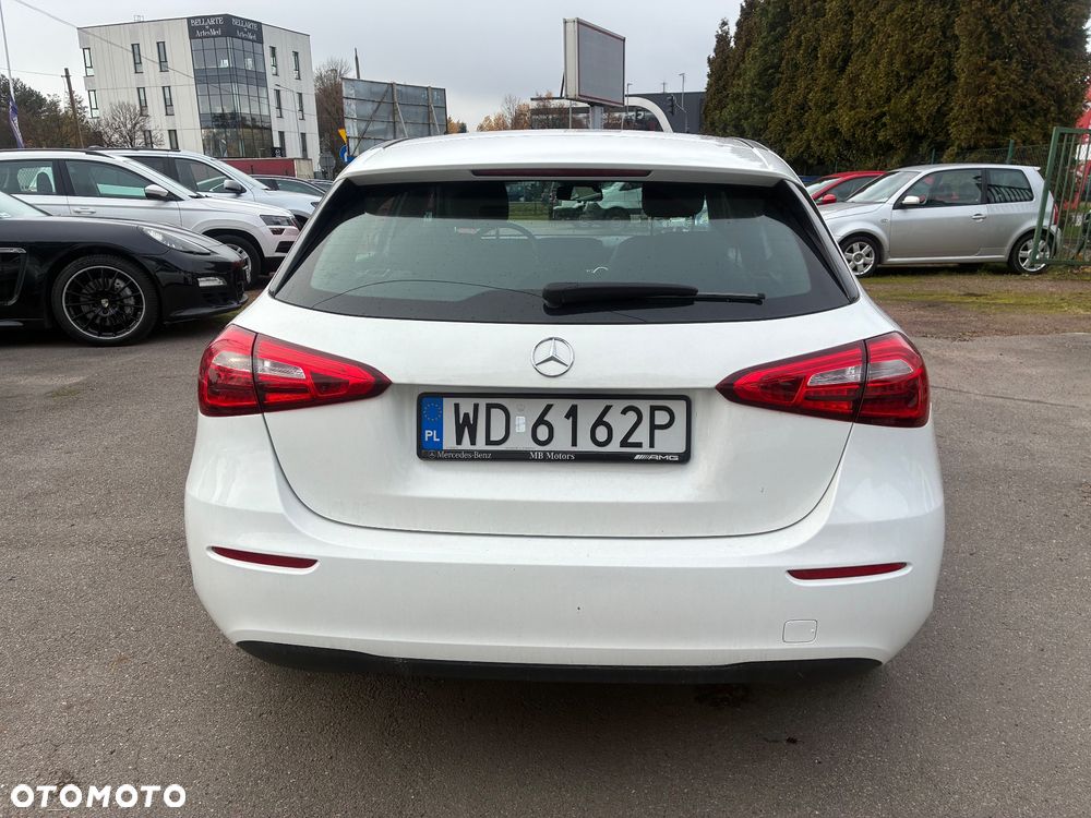 Mercedes-Benz Klasa A 180 7G-DCT - 6