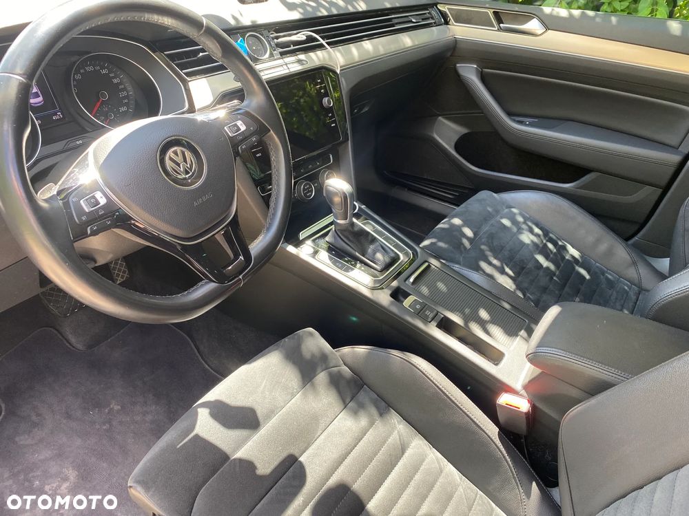 Volkswagen Passat - 9