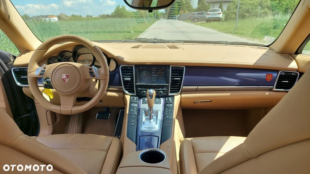 Porsche Panamera Standard - 14
