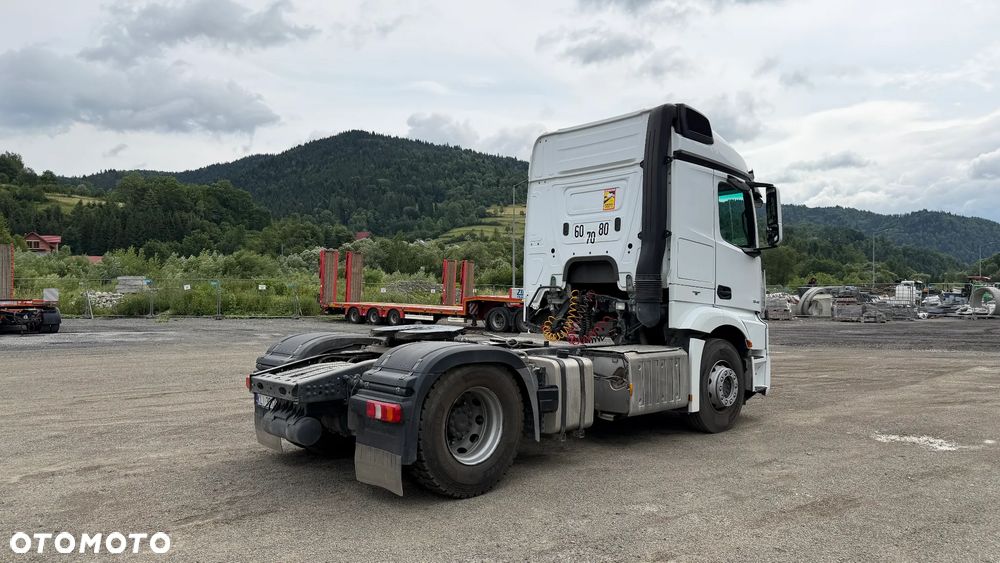 Mercedes-Benz Actros - 4