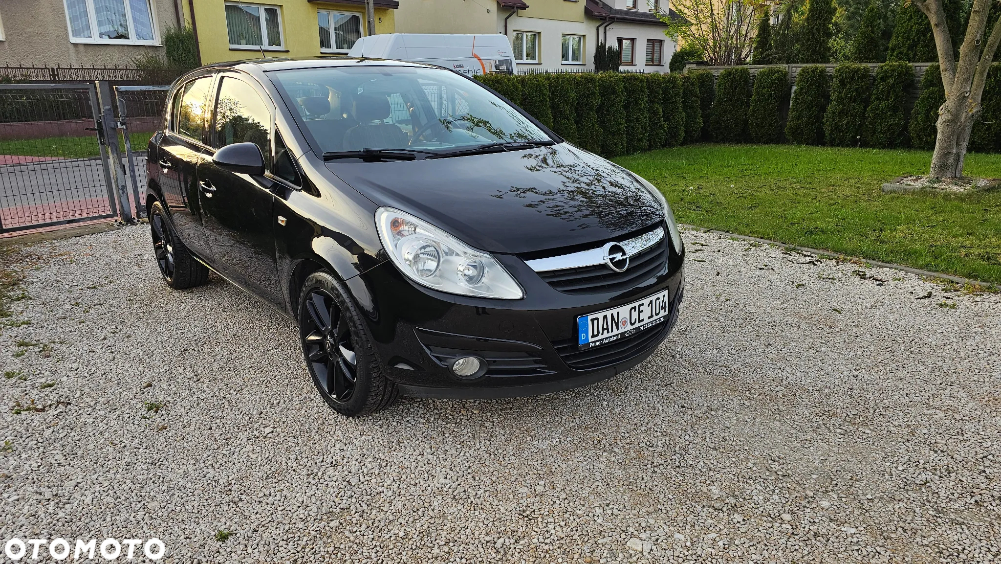 Opel Corsa 1.2 16V Enjoy - 4