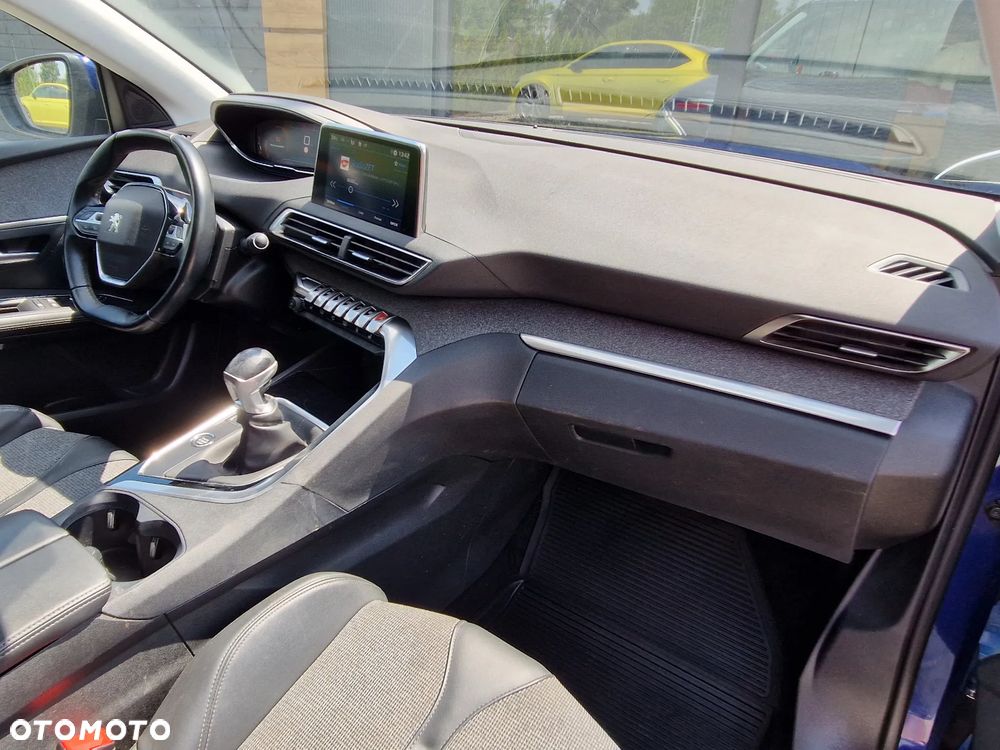 Peugeot 3008 - 23