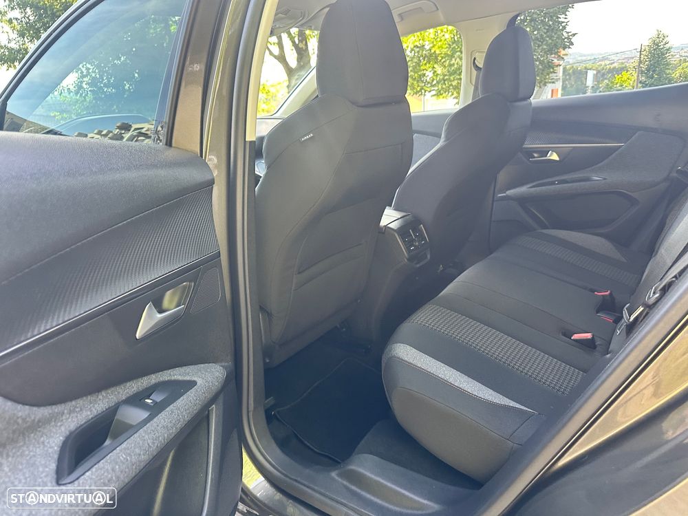 Peugeot 3008 BlueHDi 130 Stop & Start EAT8 Active Pack - 22