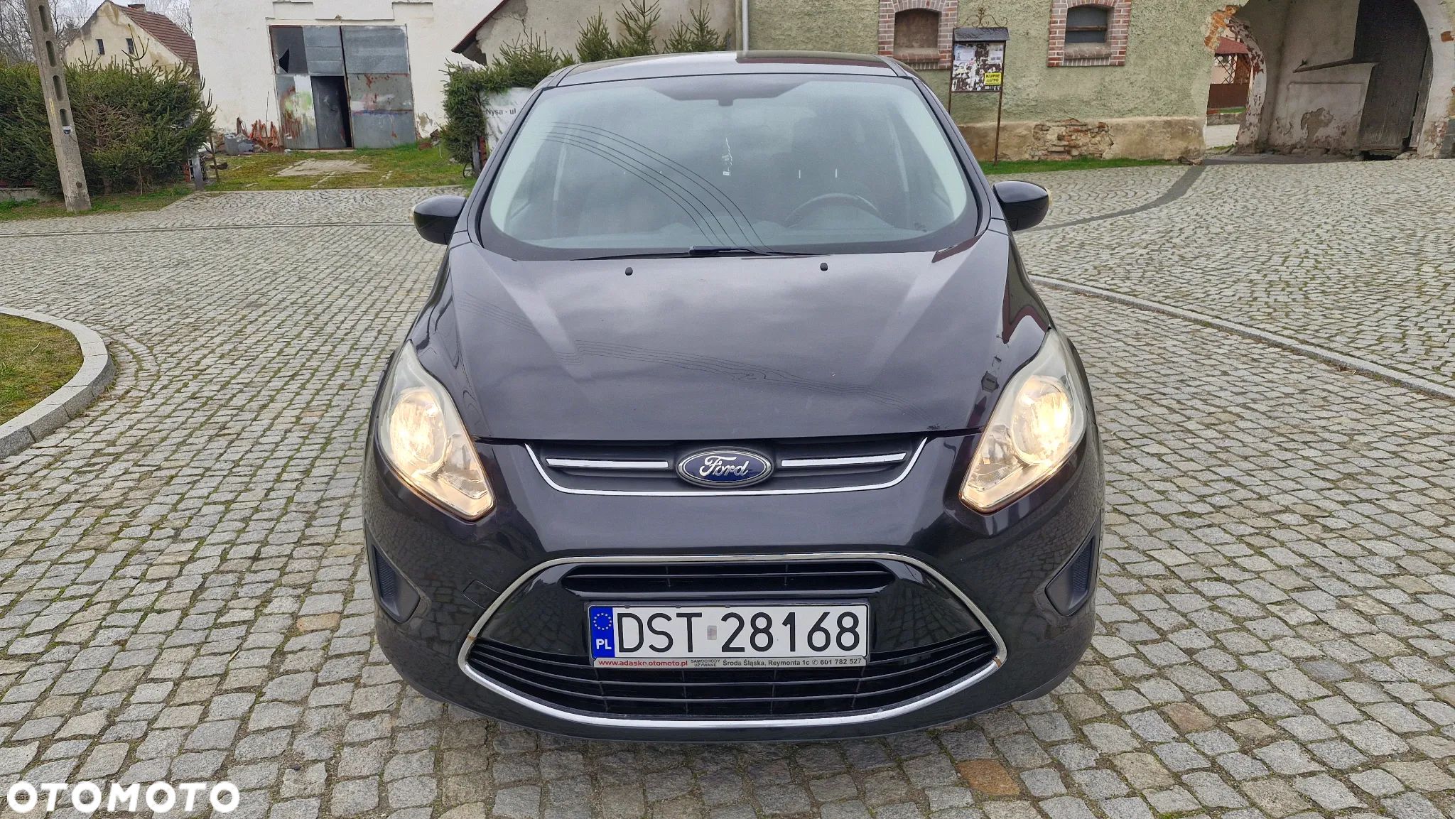 Ford C-MAX 1.6 Ti-VCT Titanium - 1