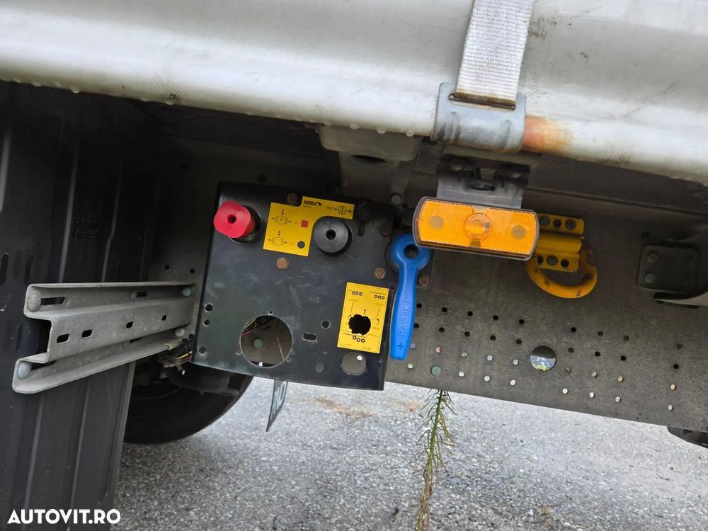 Schmitz Cargobull - 15