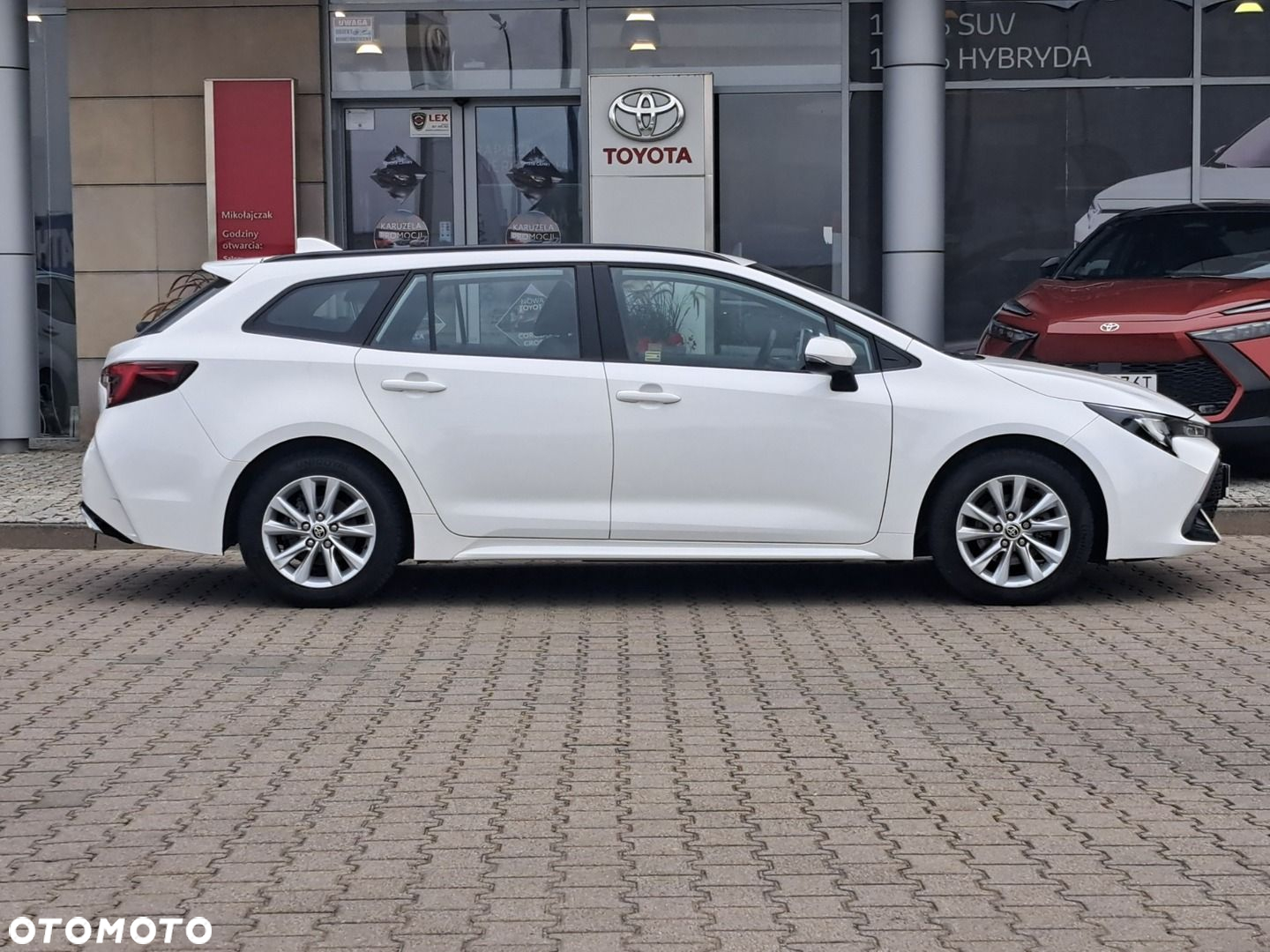 Toyota Corolla 1.8 Hybrid Comfort - 8